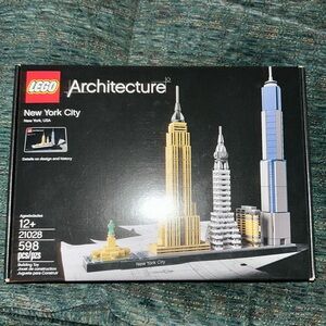 LEGO Architecture New York City Skyline Set - Black, Gold, Gray